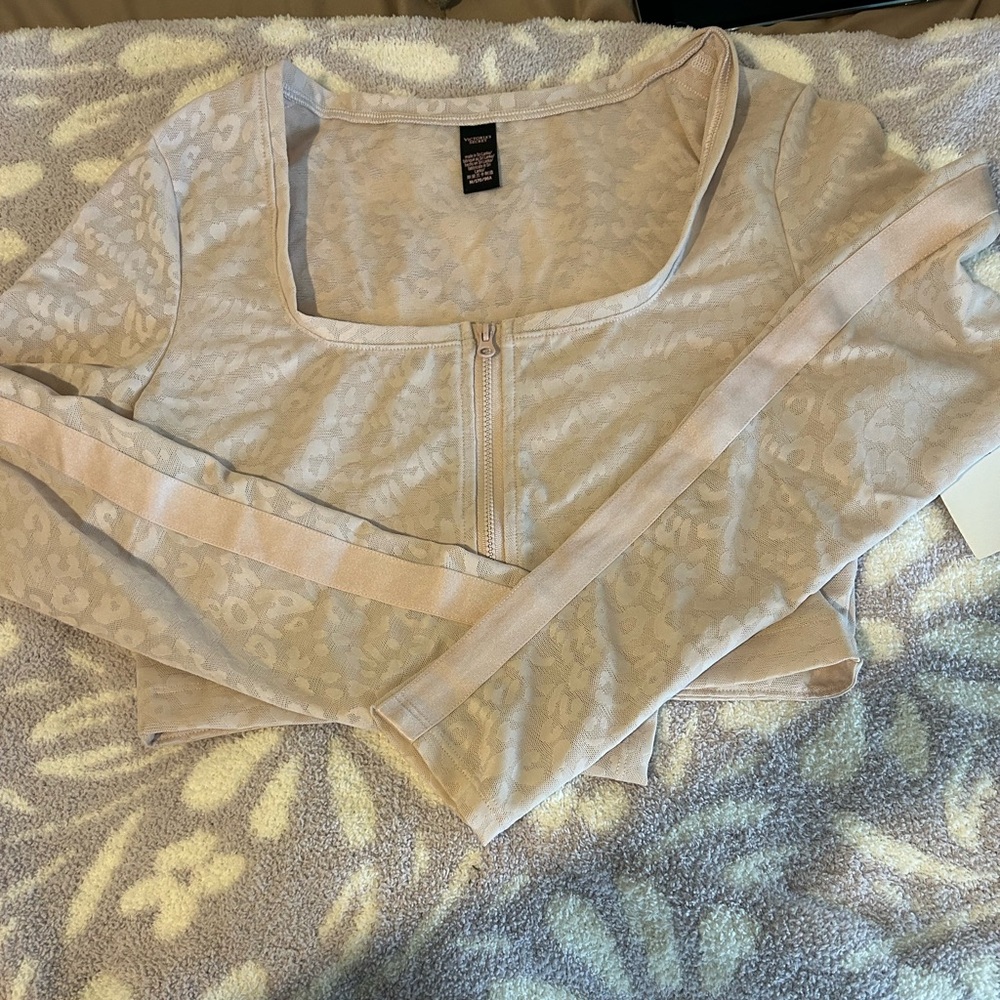 Victoria secret | baby pink long sleeve top | new with tags